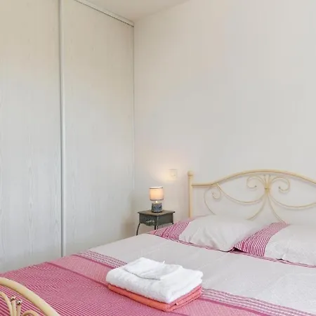 Maison Familiale Avec Jardin A Libourne, Calme, Proche Marche Et Σπίτι διακοπών *